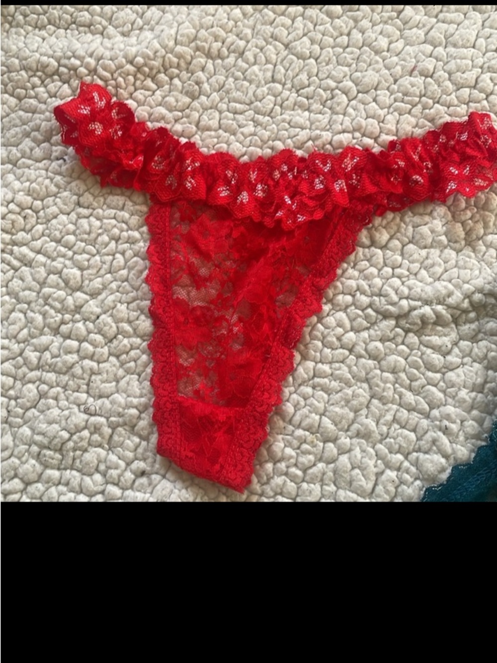 Beautiful very sexy lace thongs   NWT ❤️